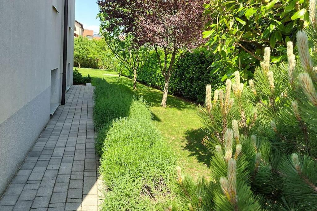 City Lodge Pine, Free Parking Lublana Zewnętrze zdjęcie